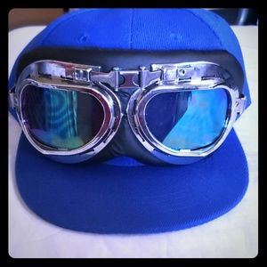 Kids snapback goggles hat